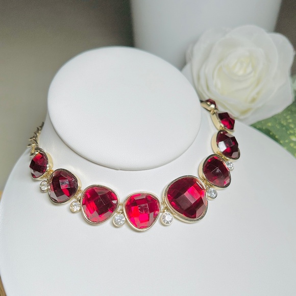 Glamorous Deep Red Colored Faceted Cabochon and Crystal Fashion Necklace - Picture 1 of 14